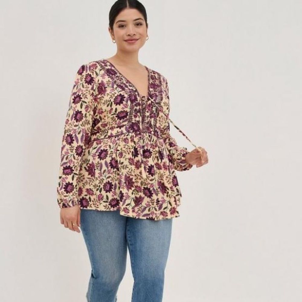 Torrid Babydoll Rayon Crepe Embroidered Lace Up Top Size 1X 14 16